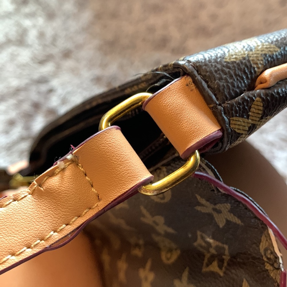 Satchel - Picture 6 of 7